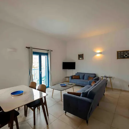 Apartment Heliades *