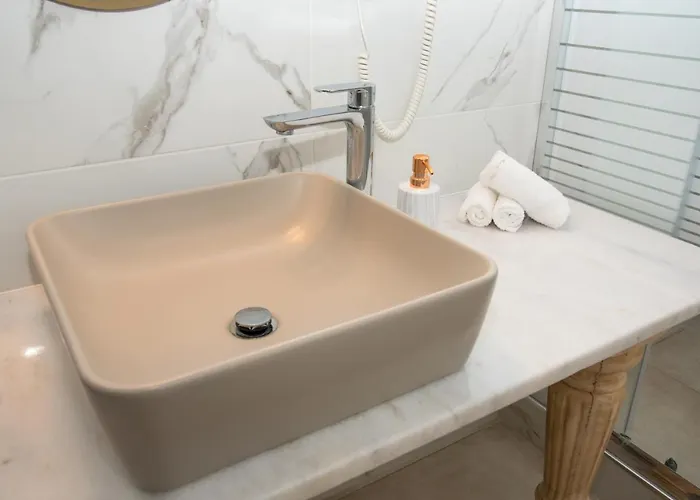 شقة Heliades Panteli