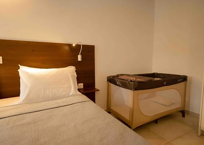 Heliades شقة Panteli